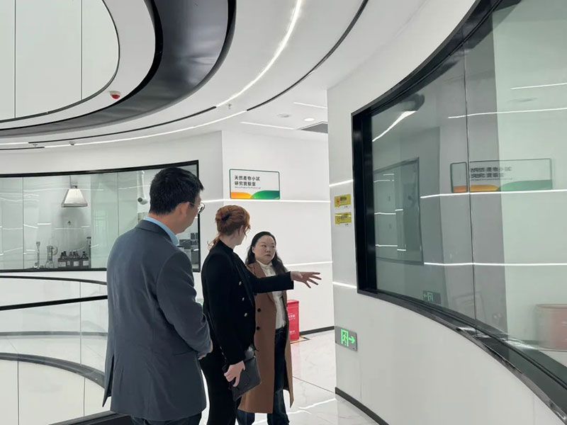 巴西國家植物保護產(chǎn)品協(xié)會專家訪問新朝陽,共探生物農(nóng)業(yè)合作新機遇